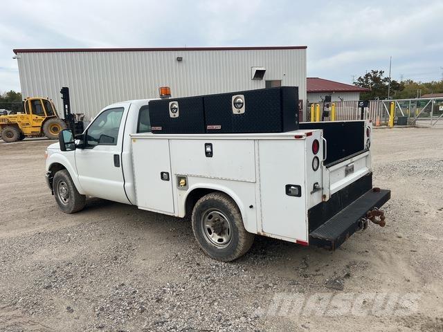 Ford F-250 Pickup/Pritschenwagen