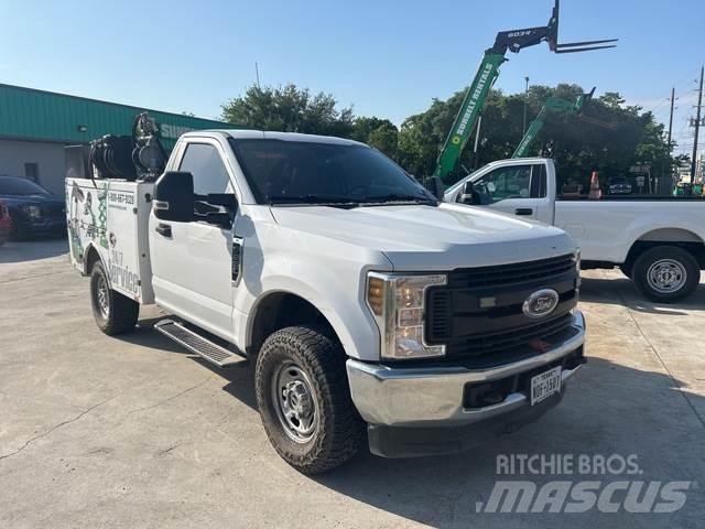 Ford F-250 Kommunal-Sonderfahrzeuge