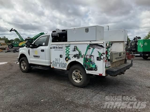 Ford F-250 Sonstige Baumaschinen