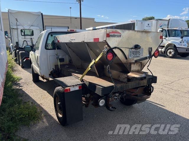 Ford F-250 Schneeschilde und -pflüge