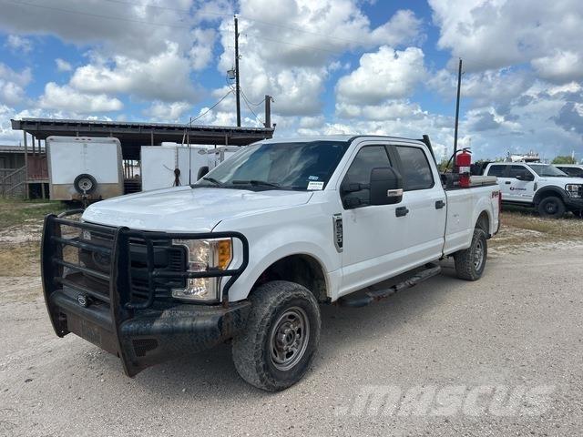 Ford F-250 Pickup/Pritschenwagen
