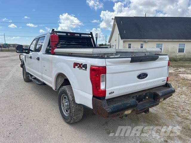 Ford F-250 Pickup/Pritschenwagen