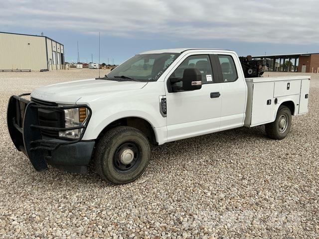 Ford F-250 Pickup/Pritschenwagen