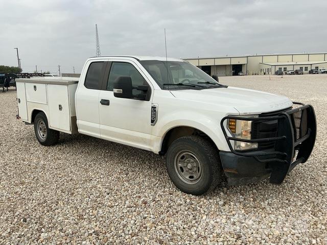 Ford F-250 Pickup/Pritschenwagen