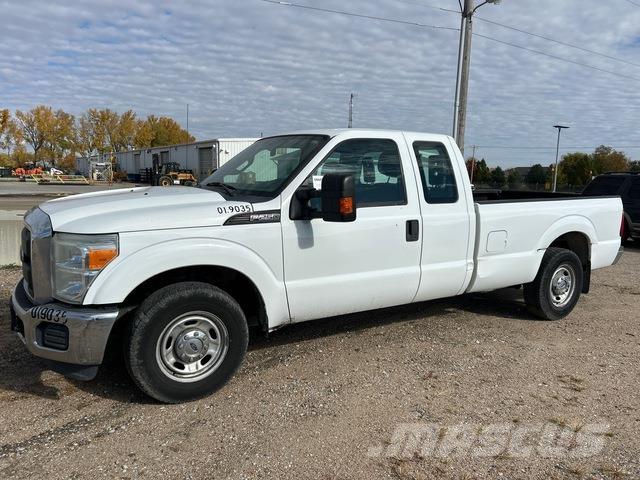 Ford F-250 Pickup/Pritschenwagen
