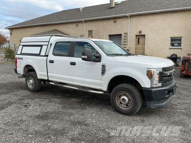 Ford F-250 Pickup/Pritschenwagen