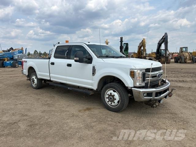 Ford F-350 Pickup/Pritschenwagen