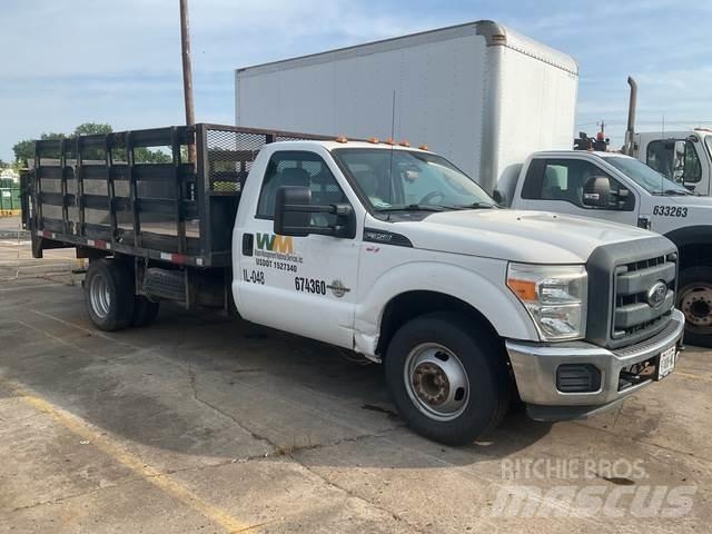 Ford F-350 Pritschenwagen/Pritschenwagen mit Seitenklappe