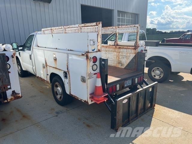 Ford F-350 Pickup/Pritschenwagen