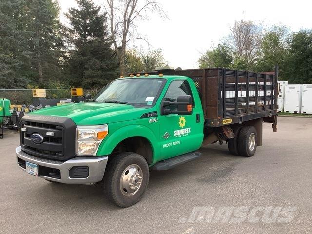 Ford F-350 Pritschenwagen/Pritschenwagen mit Seitenklappe