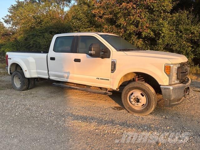 Ford F-350 Pickup/Pritschenwagen