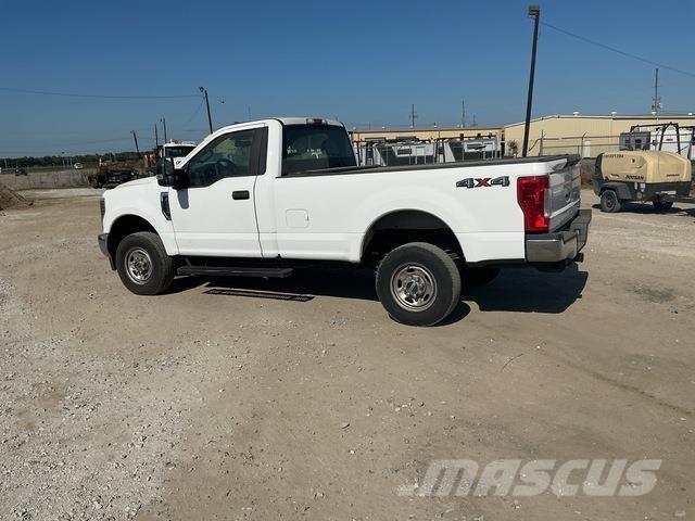 Ford F-350 Pickup/Pritschenwagen