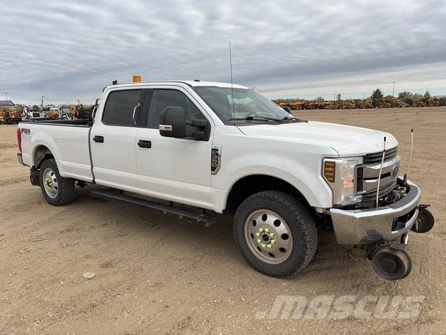 Ford F-350 Pickup/Pritschenwagen