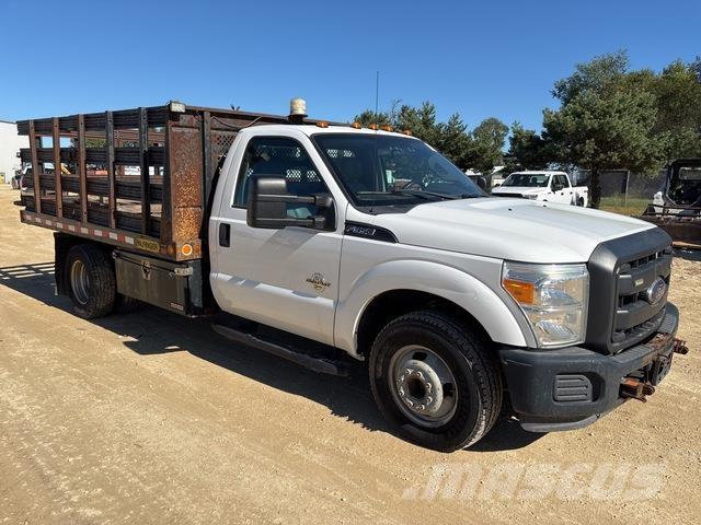 Ford F-350 Pritschenwagen/Pritschenwagen mit Seitenklappe