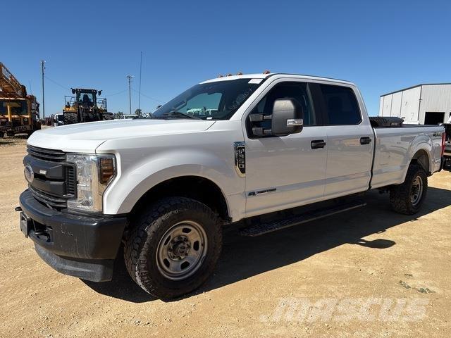 Ford F-350 Pickup/Pritschenwagen