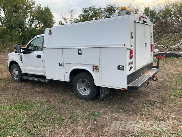 Ford F-350 Pickup/Pritschenwagen