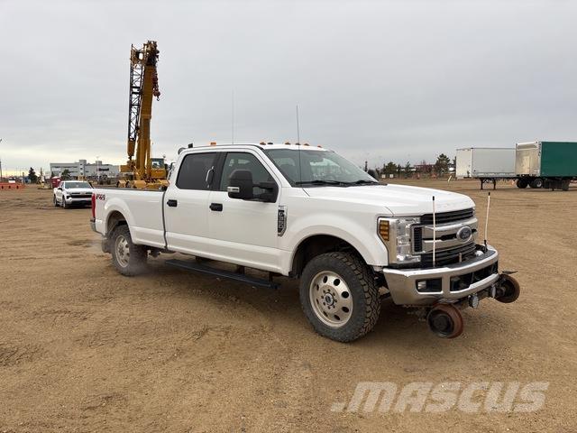 Ford F-350 XL Pickup/Pritschenwagen