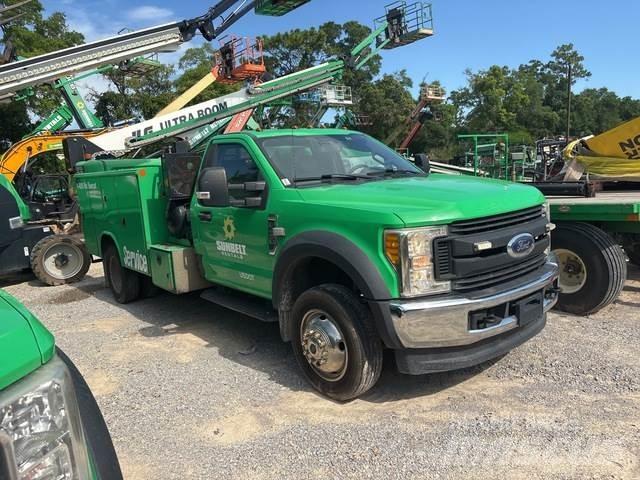 Ford F-450 Kommunal-Sonderfahrzeuge
