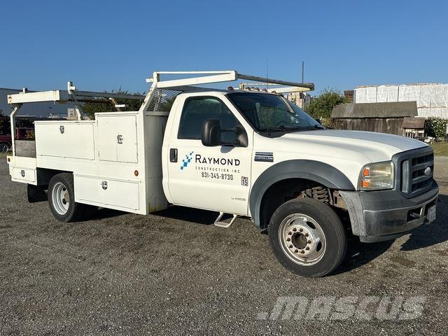 Ford F-450 Pickup/Pritschenwagen