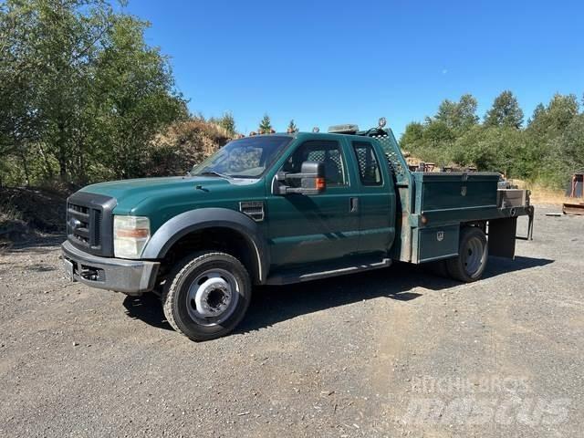 Ford F-450 Pritschenwagen/Pritschenwagen mit Seitenklappe