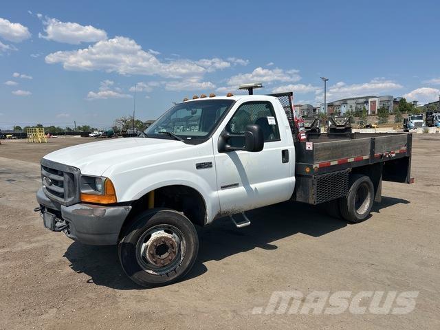 Ford F-450 Pritschenwagen/Pritschenwagen mit Seitenklappe