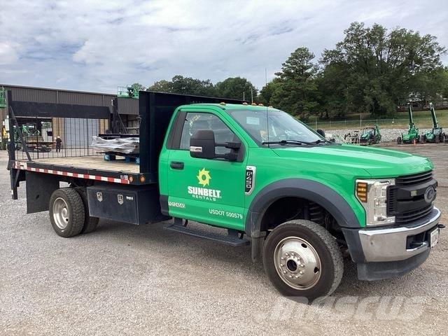 Ford F-450 Pritschenwagen/Pritschenwagen mit Seitenklappe