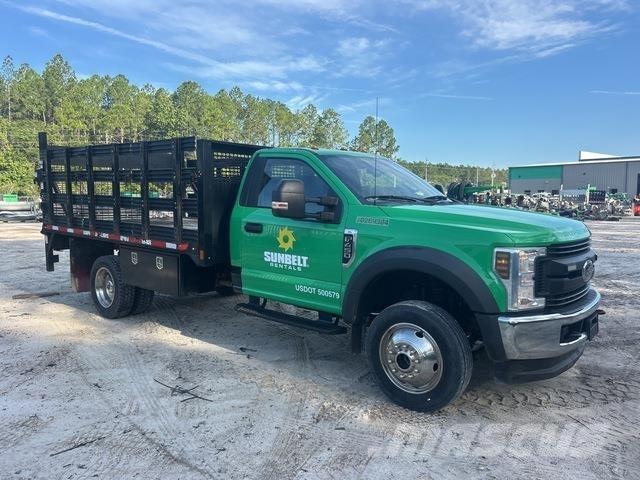Ford F-450 Pritschenwagen/Pritschenwagen mit Seitenklappe