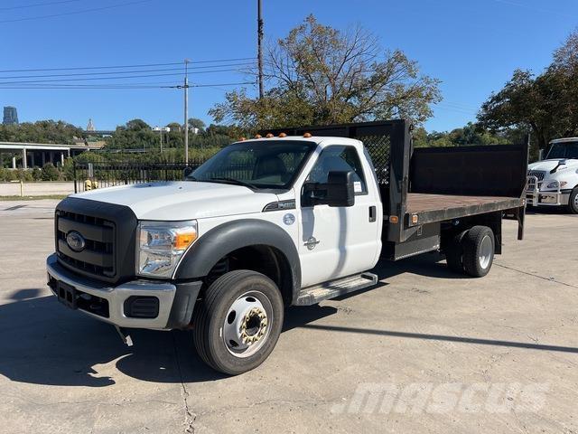 Ford F-450 Pritschenwagen/Pritschenwagen mit Seitenklappe