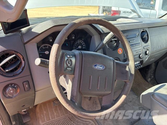 Ford F-450 Pickup/Pritschenwagen