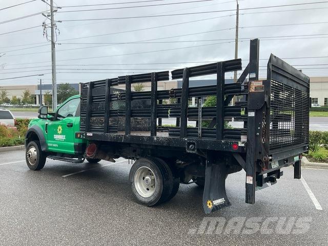 Ford F-450 Pritschenwagen/Pritschenwagen mit Seitenklappe