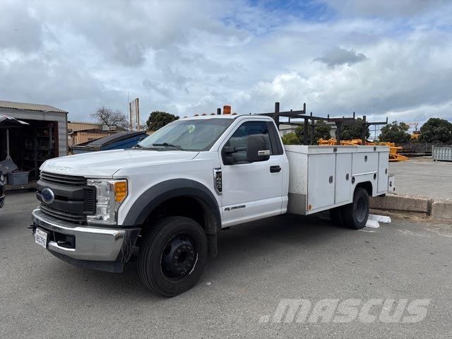 Ford F-450 Pickup/Pritschenwagen