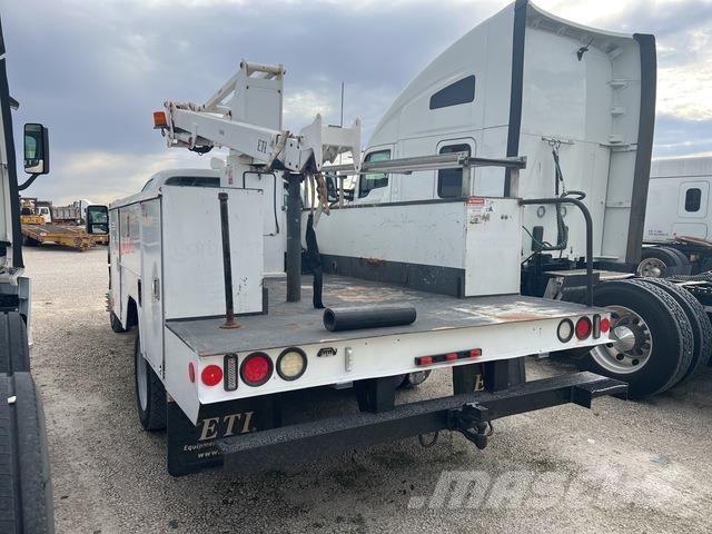 Ford F-450 LKW-Arbeitsbühnen