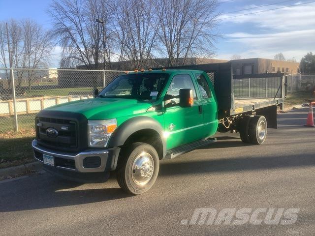 Ford F-450 Pritschenwagen/Pritschenwagen mit Seitenklappe