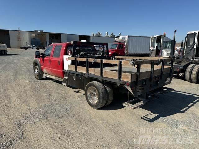 Ford F-550 Pritschenwagen/Pritschenwagen mit Seitenklappe