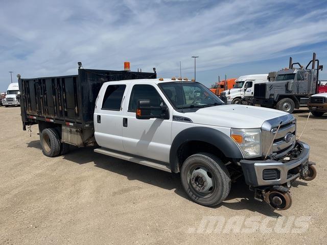 Ford F-550 Pritschenwagen/Pritschenwagen mit Seitenklappe
