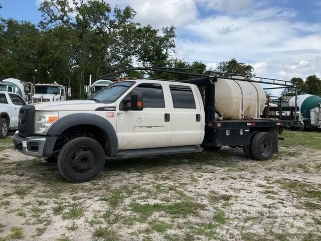 Ford F-550 Pritschenwagen/Pritschenwagen mit Seitenklappe