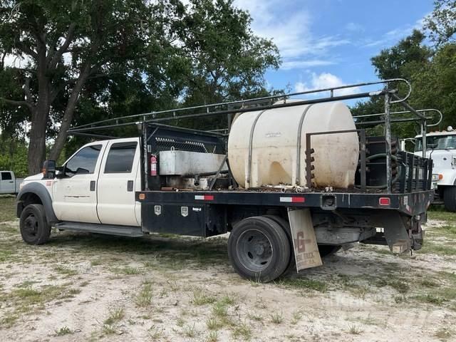 Ford F-550 Pritschenwagen/Pritschenwagen mit Seitenklappe