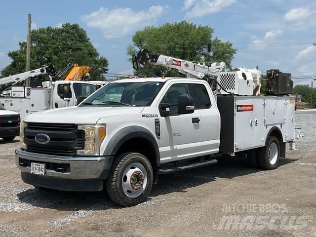 Ford F-550 Kommunal-Sonderfahrzeuge
