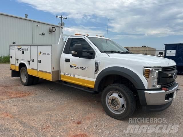 Ford F-550 Sonstige Baumaschinen