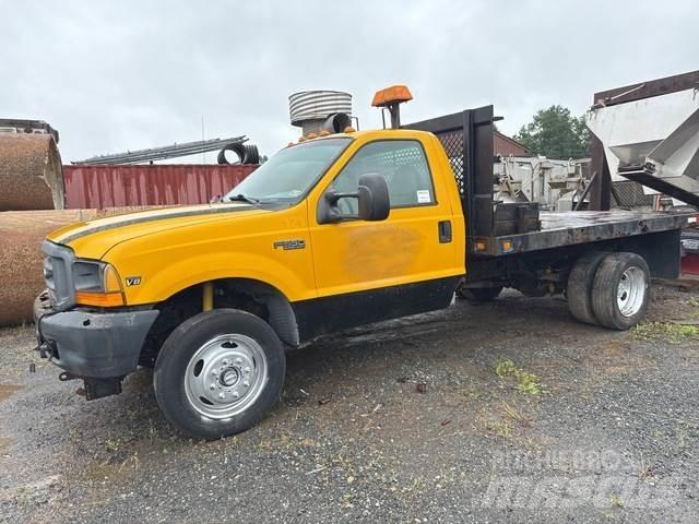 Ford F-550 Pritschenwagen/Pritschenwagen mit Seitenklappe
