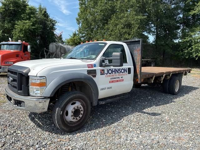 Ford F-550 Pritschenwagen/Pritschenwagen mit Seitenklappe