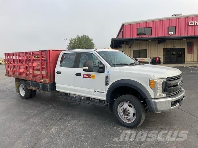 Ford F-550 Pritschenwagen/Pritschenwagen mit Seitenklappe