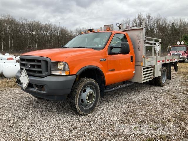 Ford F-550 Kranwagen