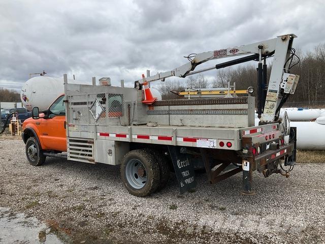 Ford F-550 Kranwagen