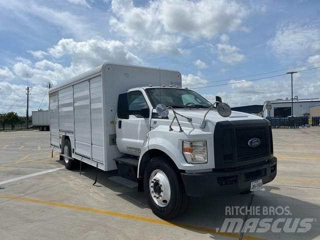 Ford F-650 Getränkewagen