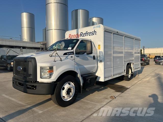 Ford F-650 Getränkewagen