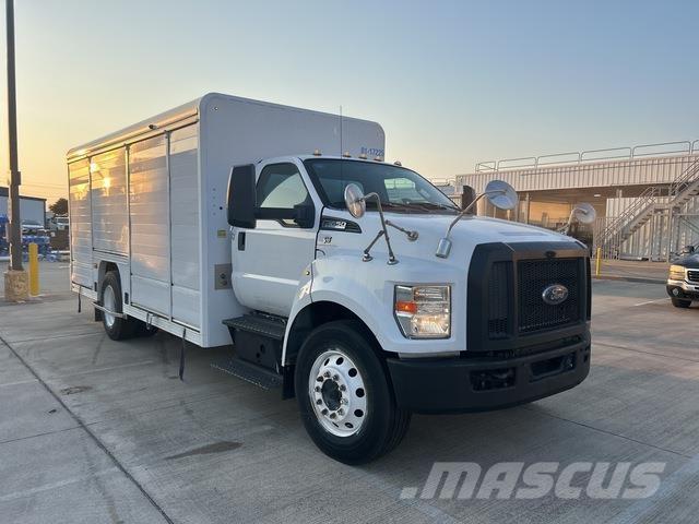 Ford F-650 Getränkewagen
