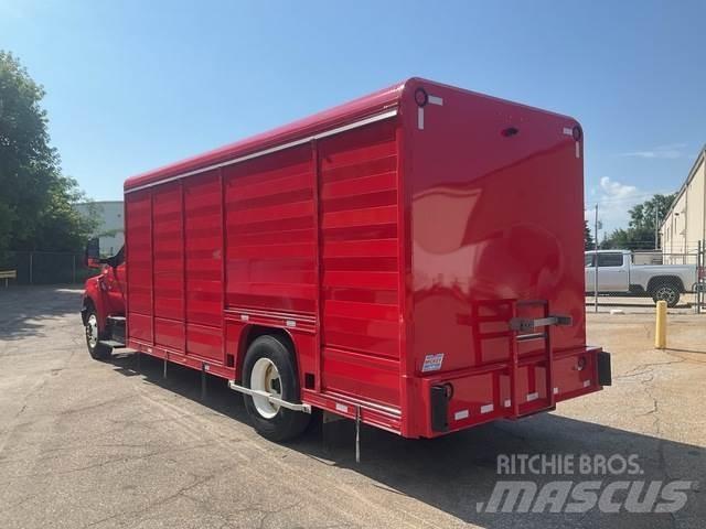 Ford F-650 Getränkewagen