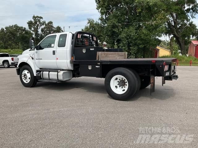 Ford F-650 Pritschenwagen/Pritschenwagen mit Seitenklappe