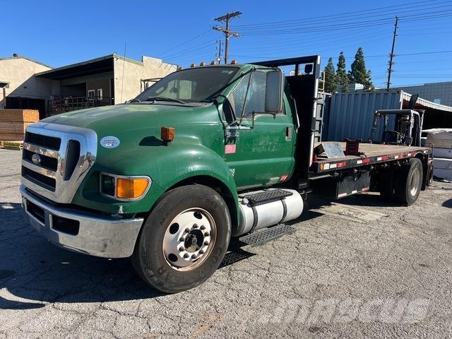 Ford F-650 Pritschenwagen/Pritschenwagen mit Seitenklappe